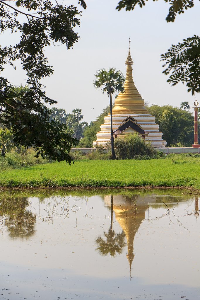 13-Pagoda near Bagaya Kyaung.jpg